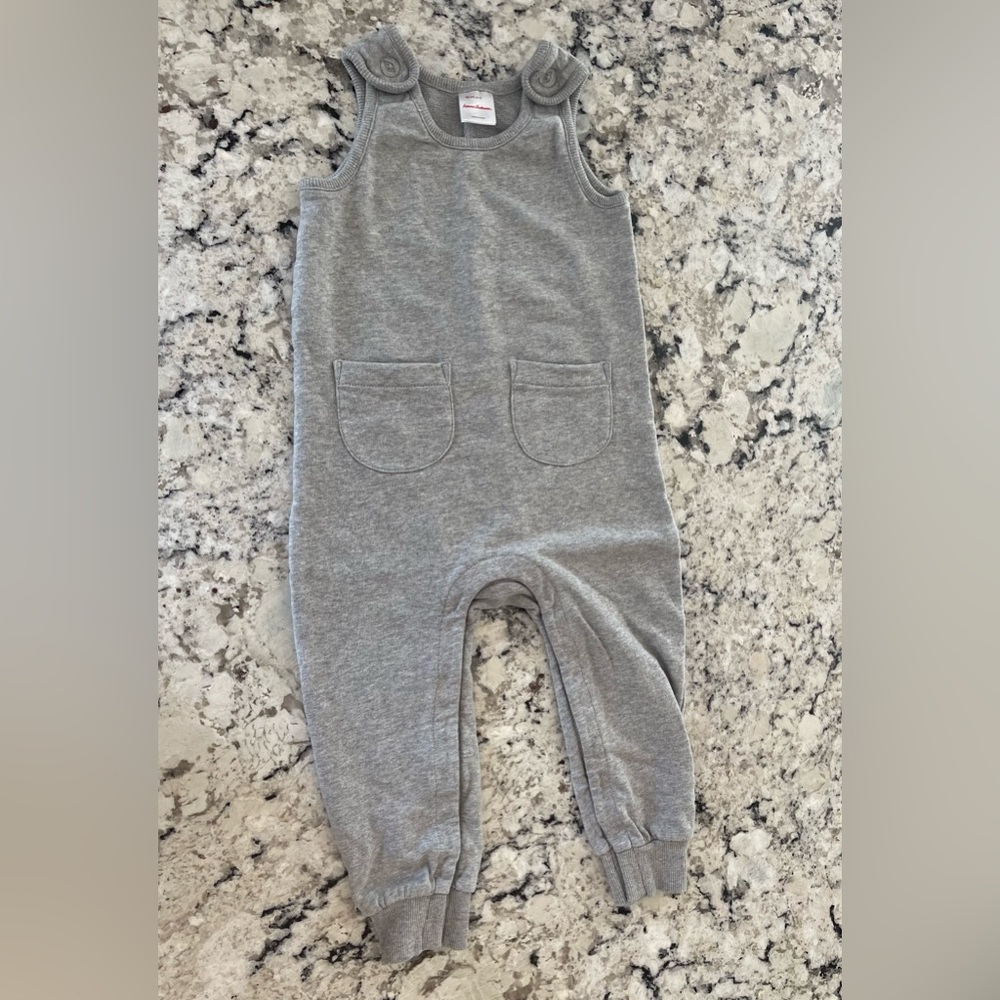 Like NEW Hanna Andersson French Terry Pocket Overall in Heather Grey 3T
